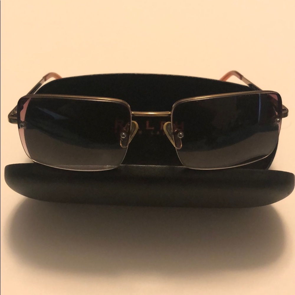 Ralph Lauren women’s Vintage sunglasses in case